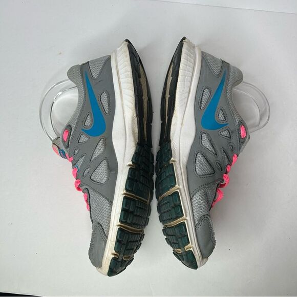 Nike Revolution 2 athletic running shoes gray blue pink
Women’s size 10 - Picture 4 of 8